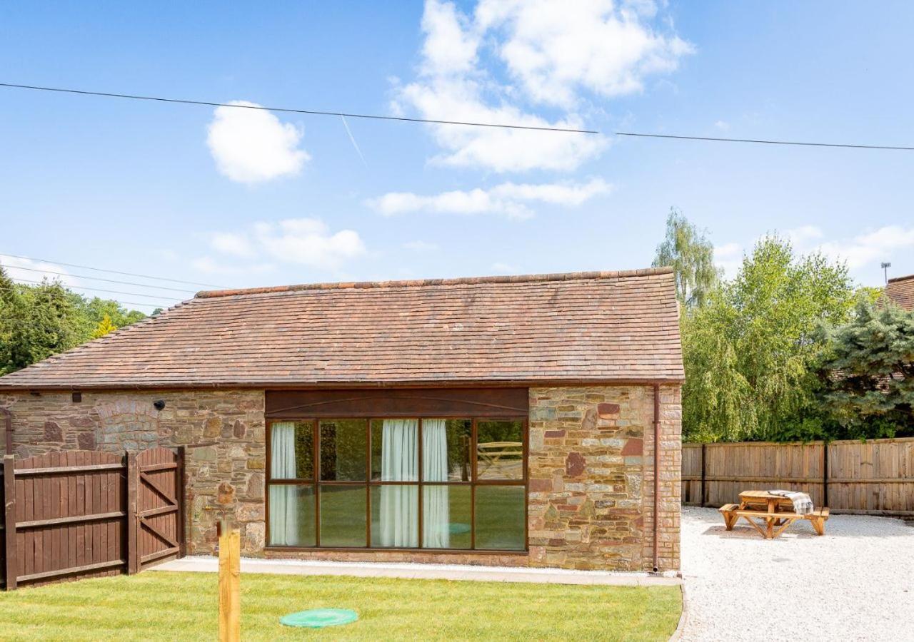 The Barn In Longhope - Luxury Barn Conversion Exterior foto